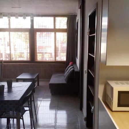Primavera Appartement Tot 7 Personen Ideaal Voor Backpackers Arona  Exterior photo