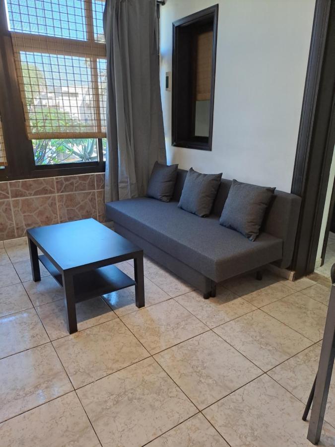 Primavera Appartement Tot 7 Personen Ideaal Voor Backpackers Arona  Exterior photo